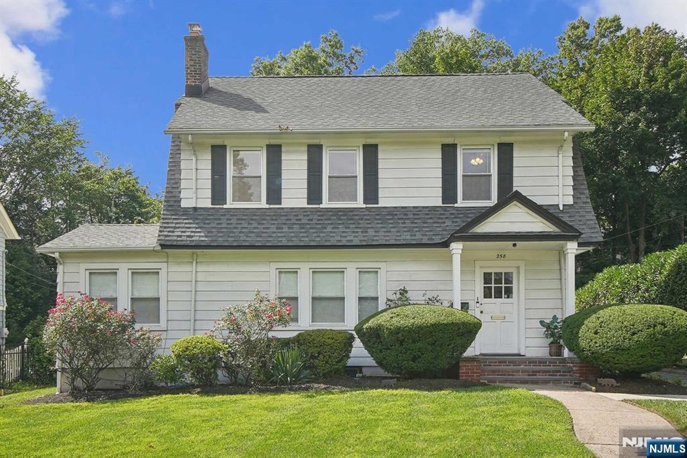 258 Grove St, Montclair, NJ 07042 - photo 1