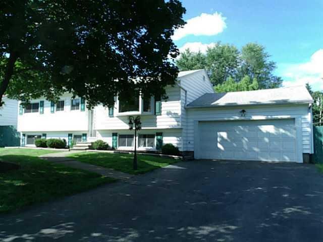 Exterior Front. Welcome to your new home..22 Spier