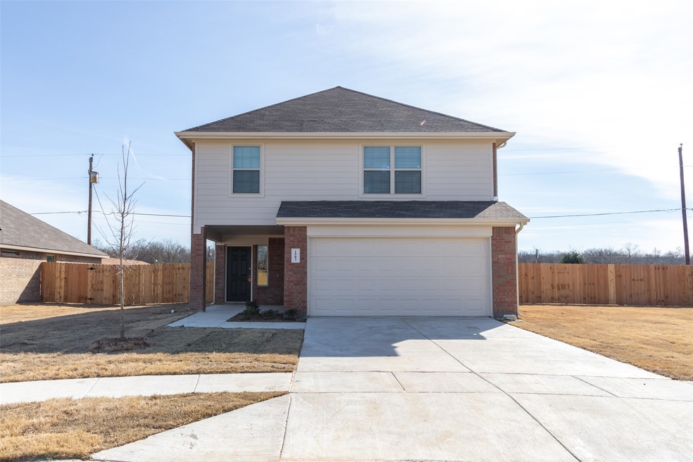 1503 Dove Cir, Ennis, TX 75119 - photo 1