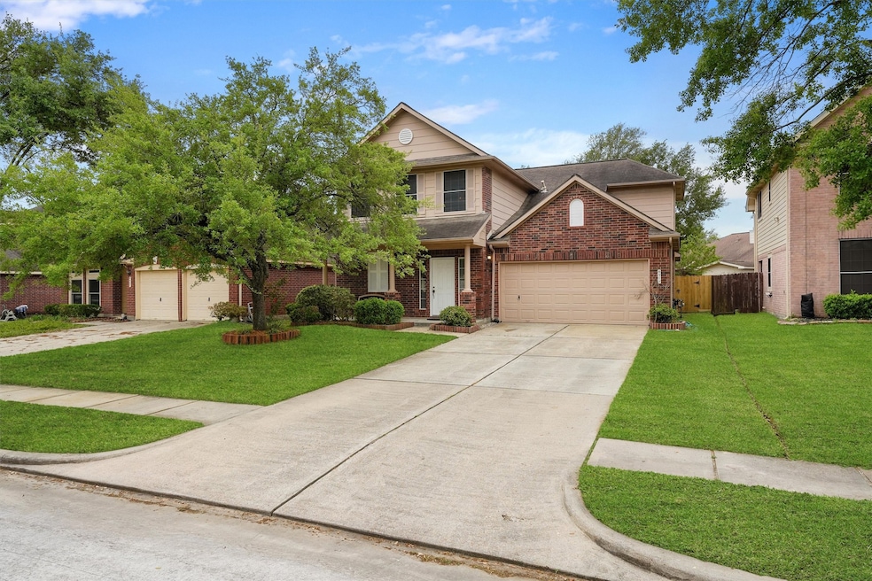 Welcome to 9911 Goldenglade in Willowbridge!