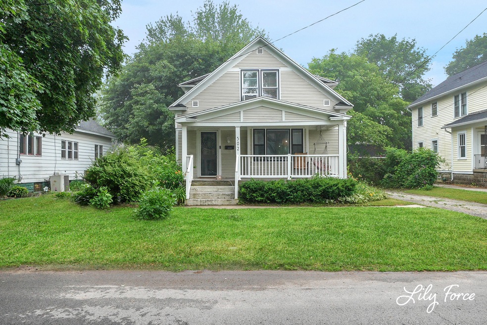 502 Elmdale St NE, Grand Rapids, MI 49525 - photo 1