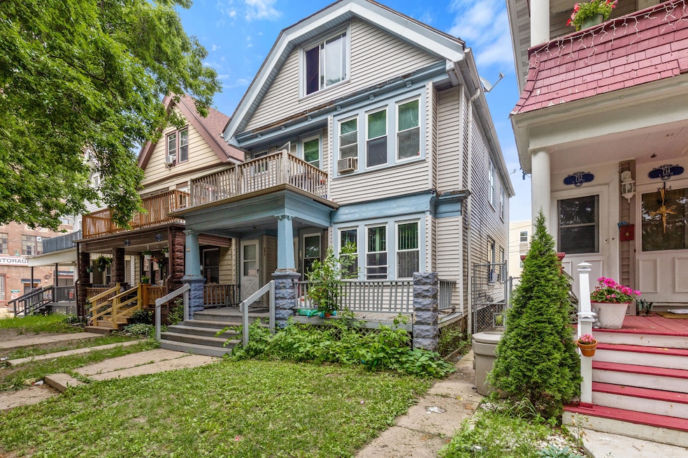 708 S 36th St unit 710, Milwaukee, WI 53215 - photo 1