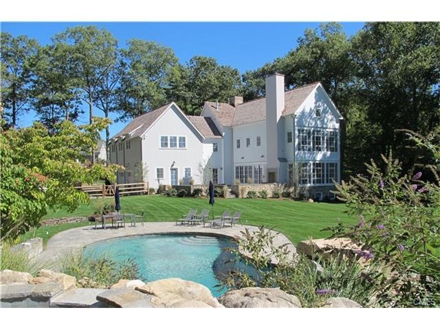 Rear View - Pool, Spa and Diving Rock