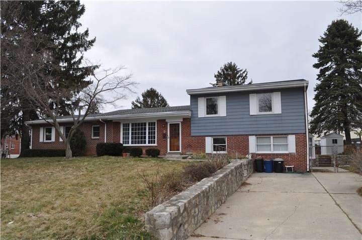 9 E Golf Club Ln, Paoli, PA 19301 - photo 1