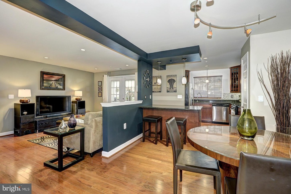 The West Village of Shirlington unit 204, Arlington, VA 22204 - photo 1