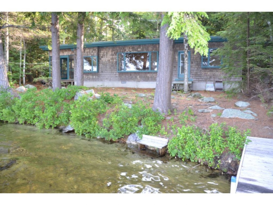 71 Mirror Lake Dr, Mirror Lake, NH 03853 - photo 1