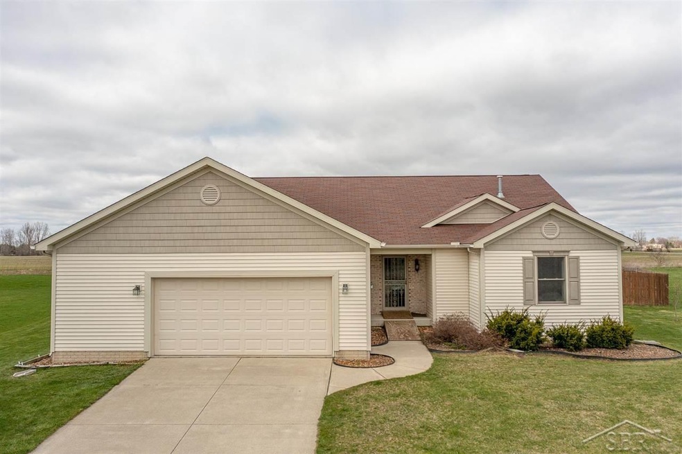 2266 Everett Ct, Davison, MI 48423 - photo 1