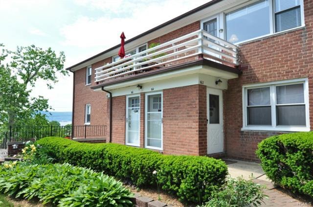164 S Buckhout St unit 164, Irvington, NY 10533 - photo 1