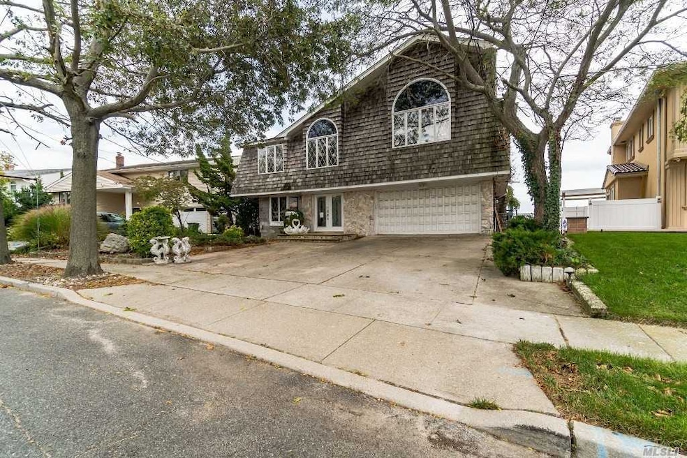 3537 Daniel Crescent, Baldwin, NY 11510 - photo 1