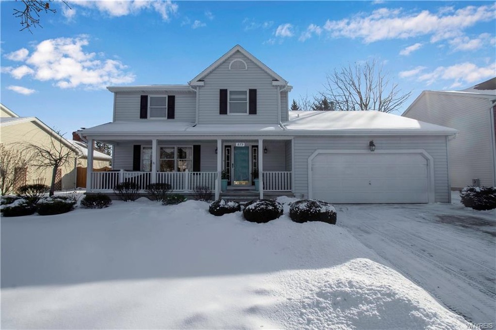 879 Thomas Fox Dr W, North Tonawanda, NY 14120 - photo 1