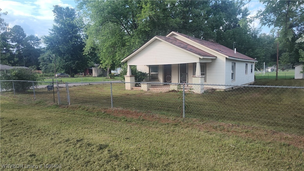 124 N Railroad Ave, Rudy, AR 72952 - photo 1