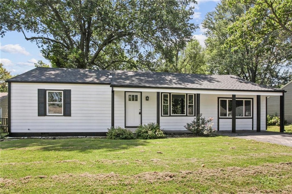 11209 W 68th Terrace, Shawnee, KS 66203 - photo 1