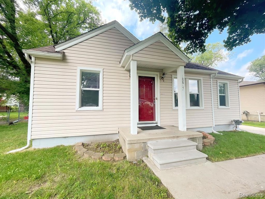 Welcome home to 18867 LATHERS Street, Livonia