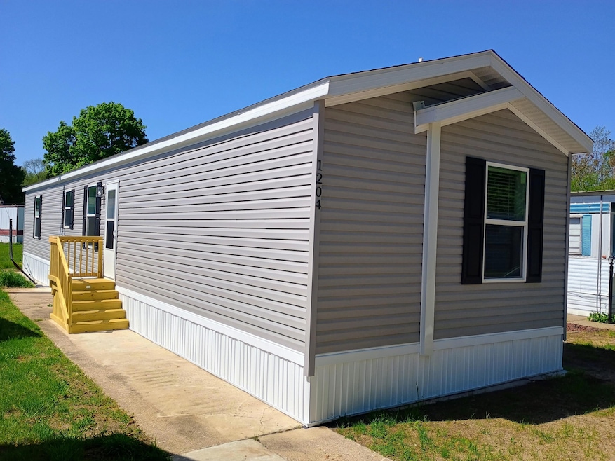 Welcome to 1204 Carlton Ct.