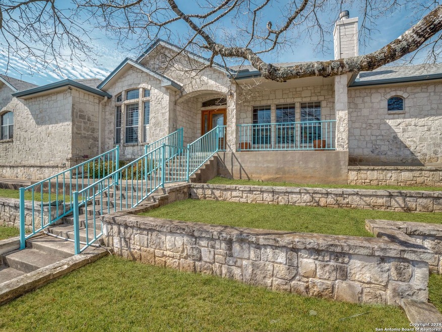 8913 Fox Briar Ln, Boerne, TX 78006 - photo 1