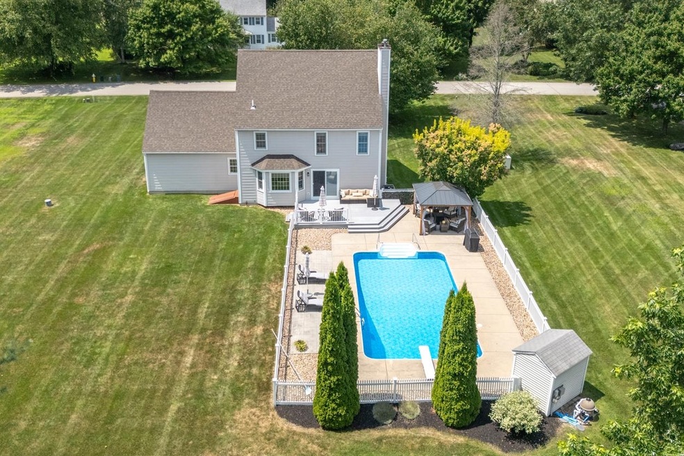 42 Naticook Ave, Litchfield, NH 03052 - photo 1