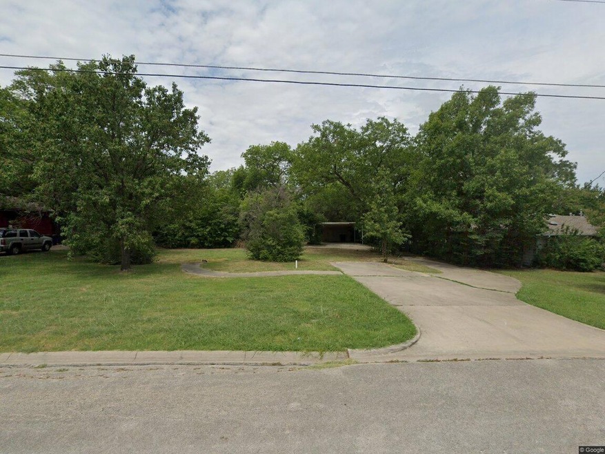 917 Hillcrest St, Denton, TX 76201 - photo 1