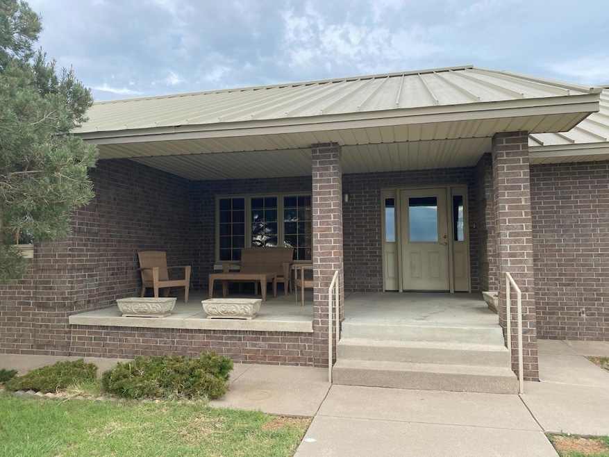 1400 S Main St, Hugoton, KS 67951 - photo 1