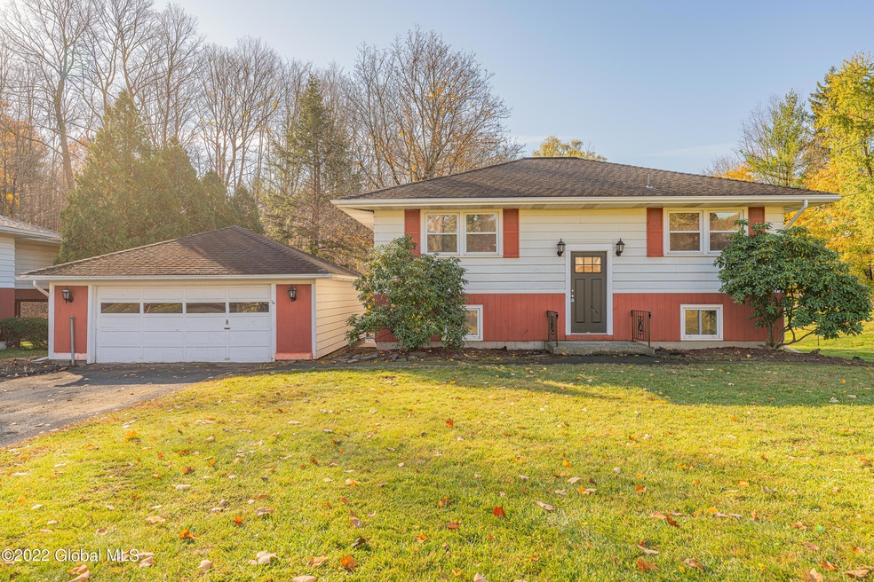 2 Ledgestone Rd, Troy, NY 12180 - photo 1