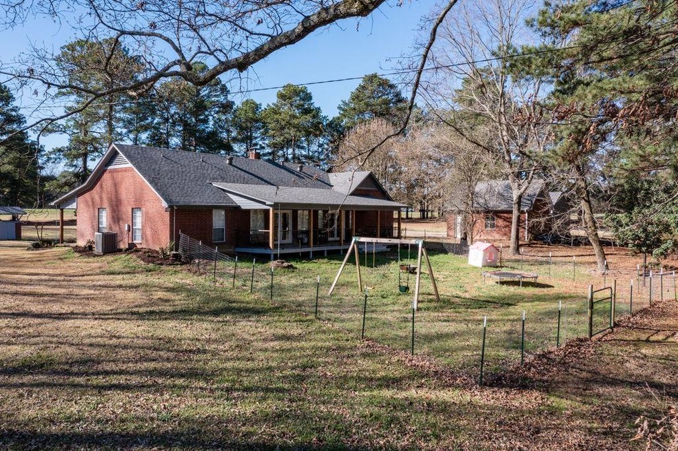 24 White Rd W, Texarkana, TX 75503 - photo 1