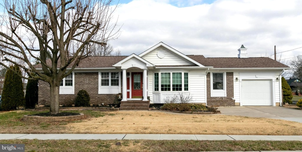 221 Main St, Delran, NJ 08075 - photo 1