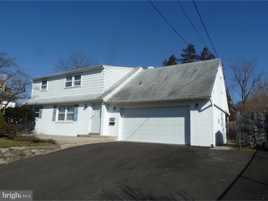 47 S New St unit 2ND FL, Hatboro, PA 19040 - photo 1