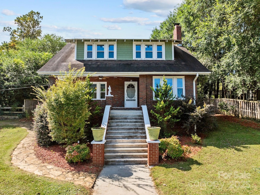 Under Contract $389,900