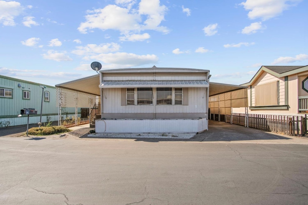 3012 Donner Dr unit 32, Ceres, CA 95307 - photo 1