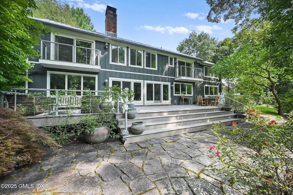 31 Riverfield Dr, Weston, CT 06883 - photo 1