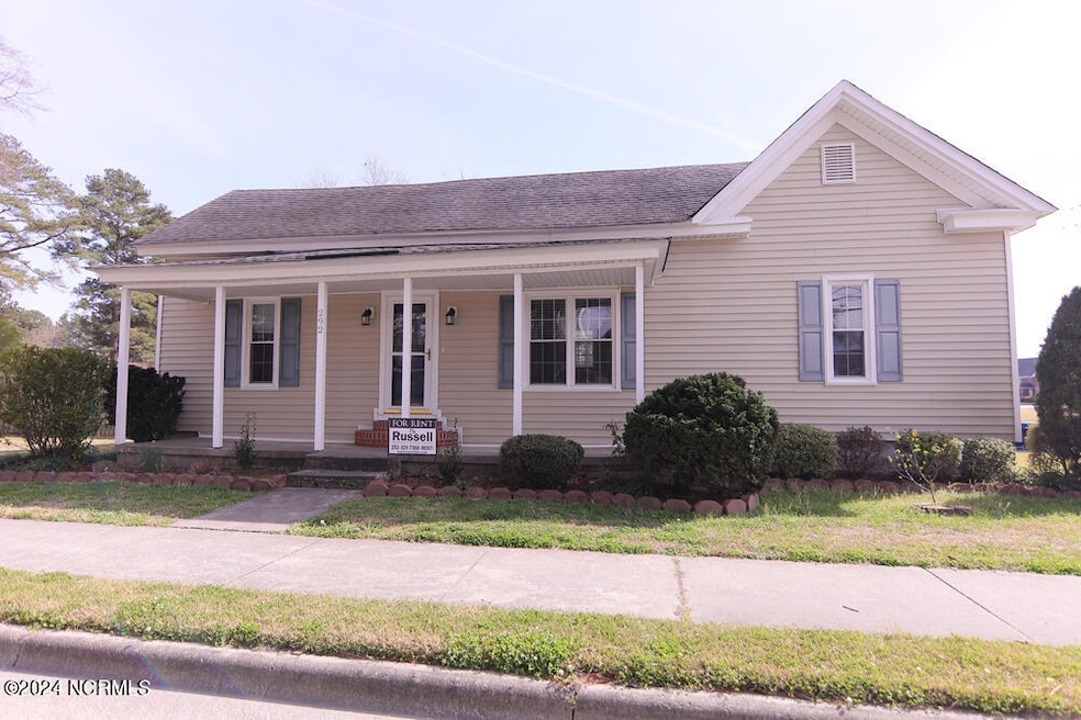 292 Main St, Winterville, NC 28590 - photo 1