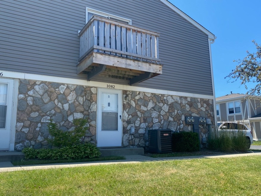 1082 Glouchester Harbor unit 2604, Schaumburg, IL 60193 - photo 1