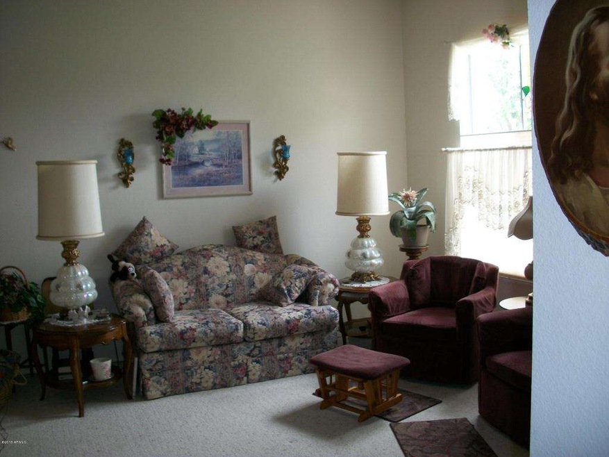 Living room - Durbin's