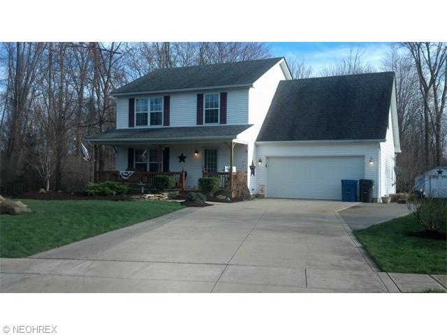 5010 Hawthorne Ave, Sheffield Lake, OH 44054 - photo 1