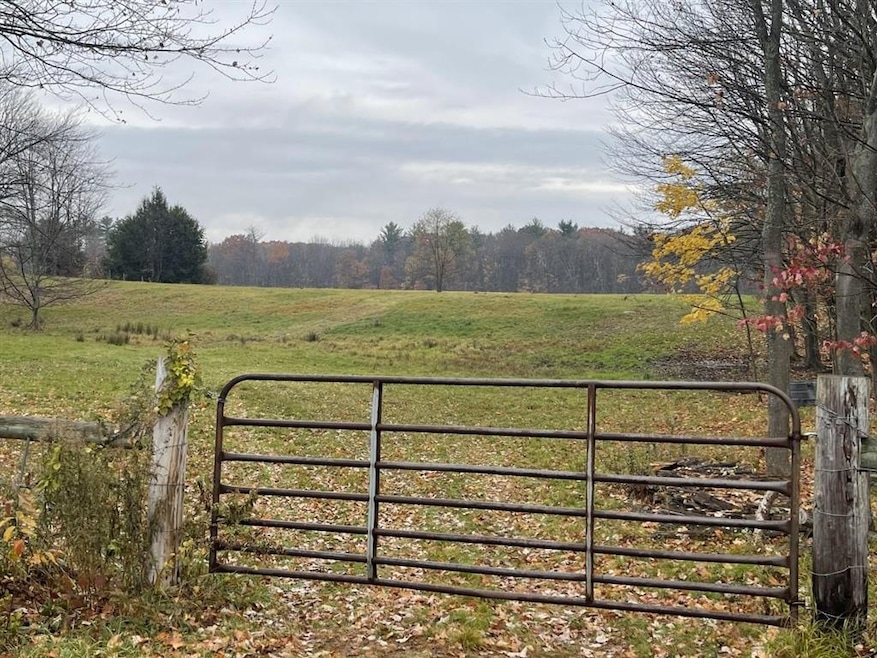 489-491 4th Range Rd, Pembroke, NH 03275 - photo 1