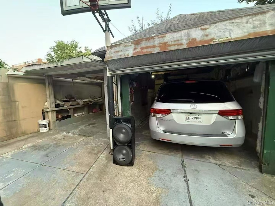 For Sale $1,190,000 • Co-Listing Agent