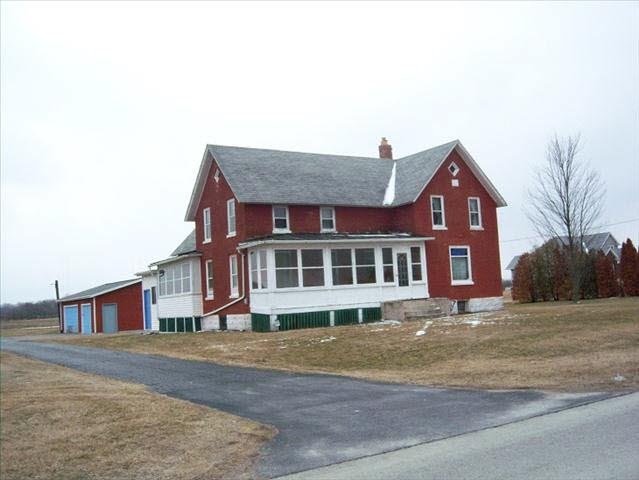 855 W Newburg Rd, Carleton, MI 48117 - photo 1