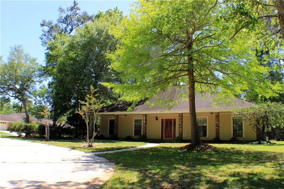 119 Golden Pheasant Dr, Slidell, LA 70461 - photo 1