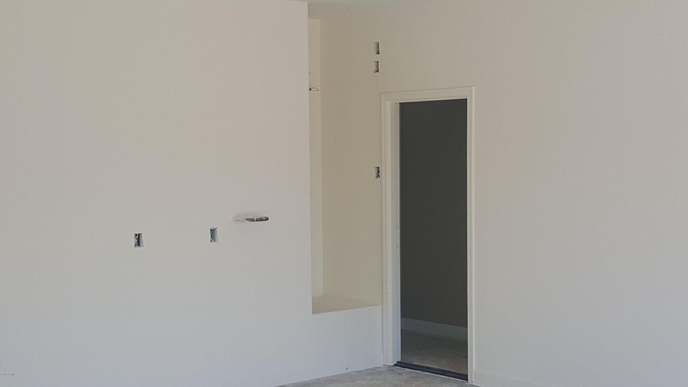 Large 2 car garage