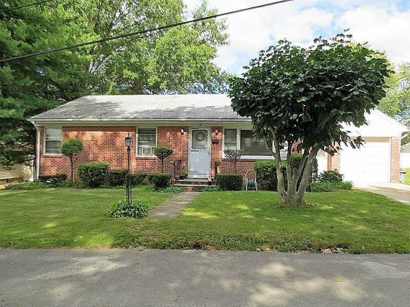 7 Richardson Dr, Johnston, RI 02919 - photo 1