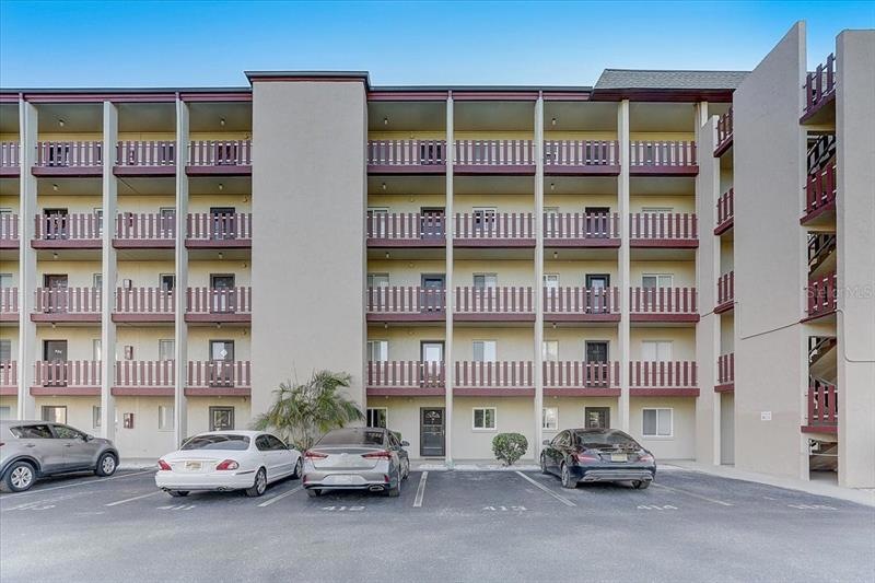 Bayshore On The Lake, Building C
