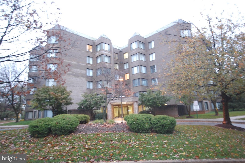 3031 Fallstaff Rd unit 502C, Baltimore, MD 21209 - photo 1