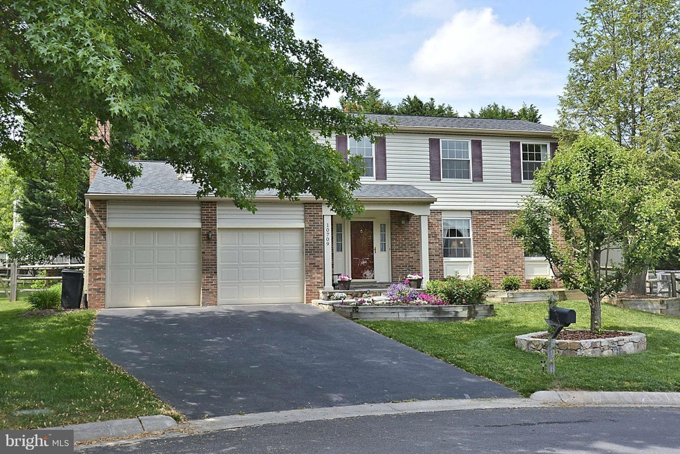 10709 Misty Moon Place, Germantown, MD 20876 - photo 1