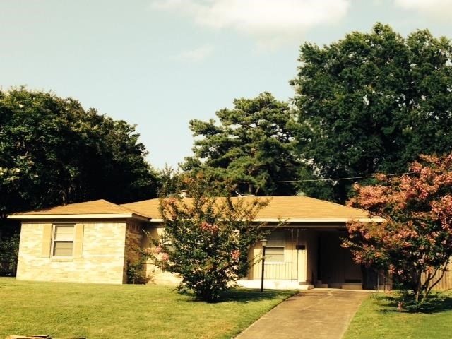 Cute brick home in geat location-close to everythi