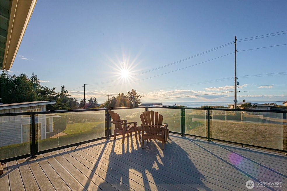 1975 Island View Rd, Oak Harbor, WA 98277 - photo 1