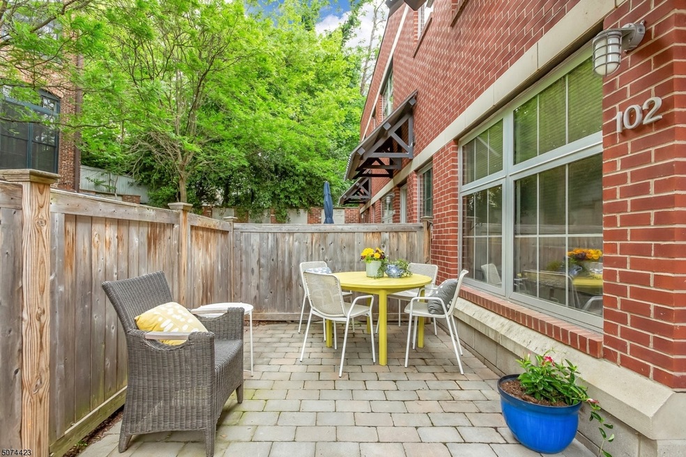 25 Clark St unit 102, Glen Ridge, NJ 07028 - photo 1