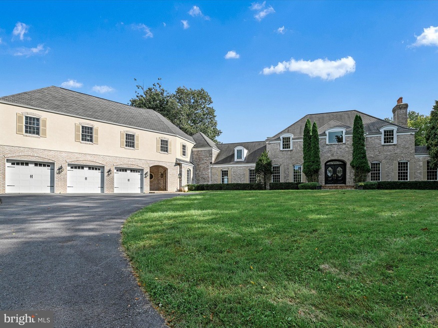 1123 Cross Keys Rd, Reading, PA 19605 - photo 1