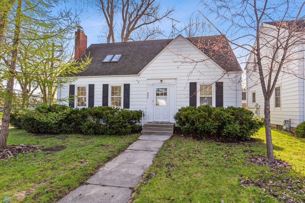 802 7th St S, Fargo, ND 58103 - photo 1