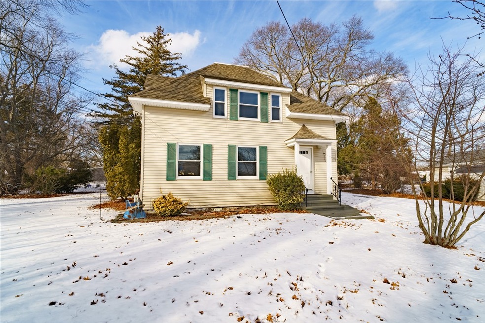 637 Sandy Ln unit 2, Warwick, RI 02889 - photo 1