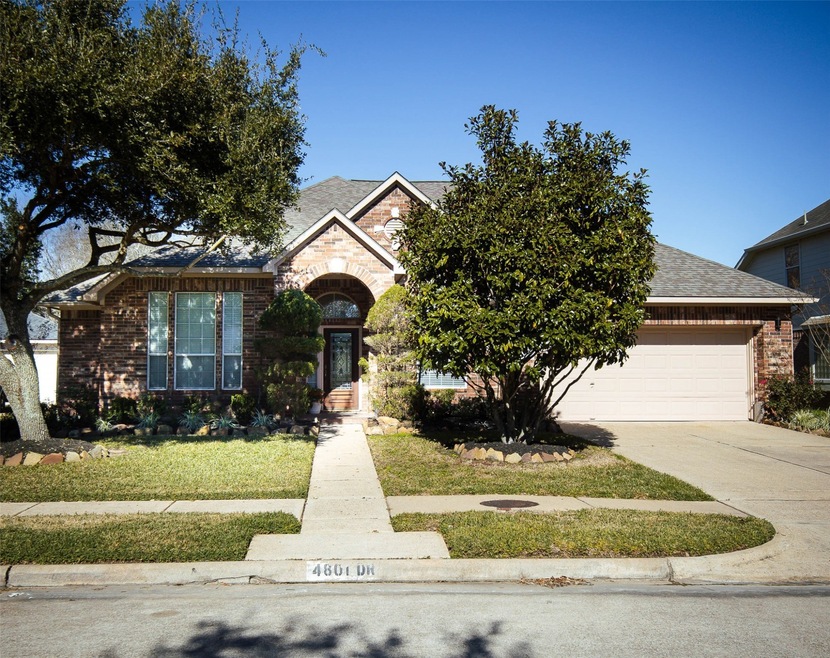 4801 Chaperel Dr, Pearland, TX 77584 - photo 1