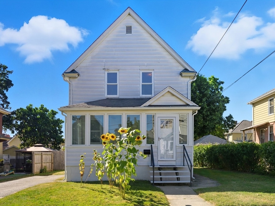 19 Essex St, Ludlow, MA 01056 - photo 1